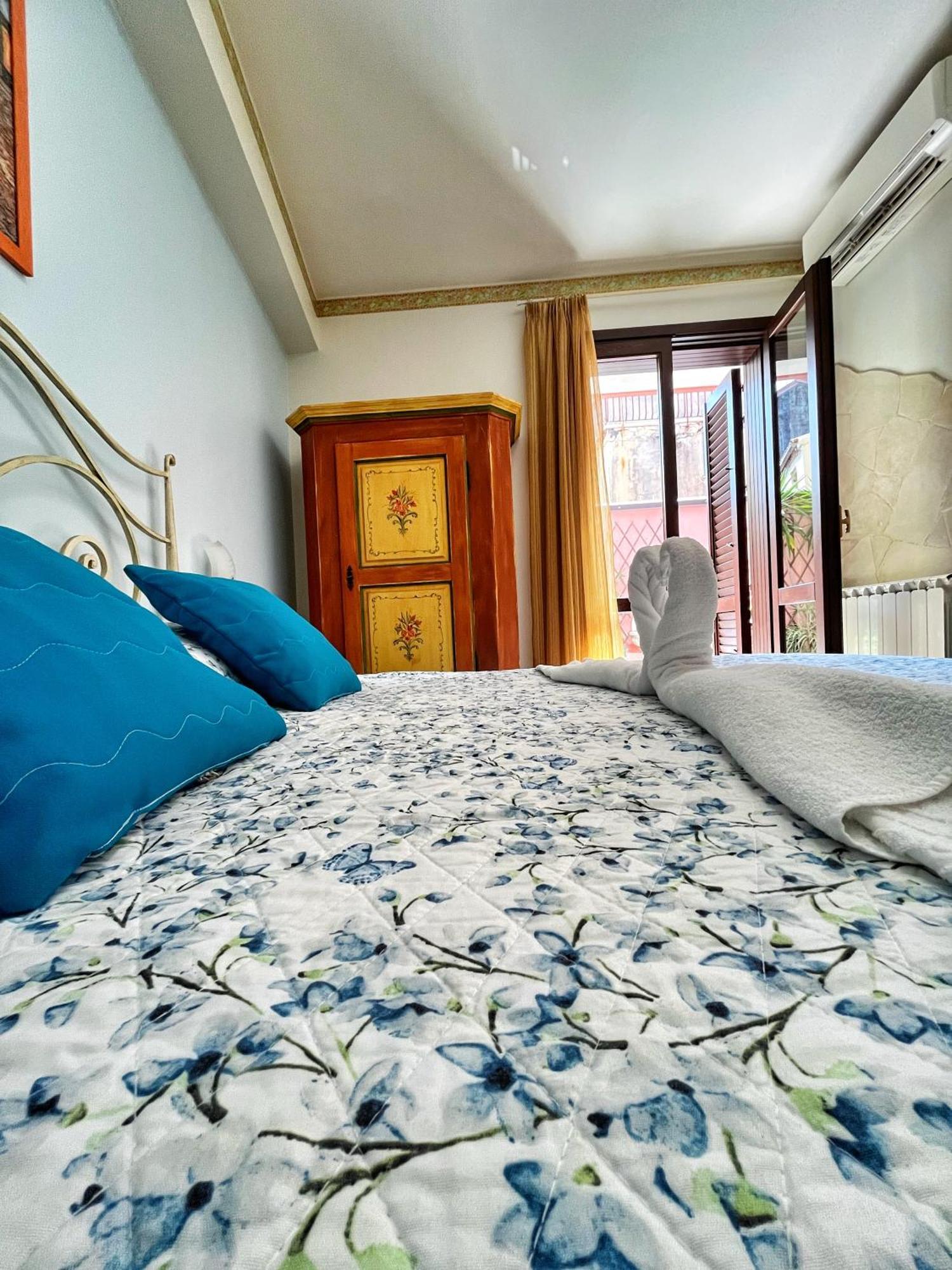 B&B Epos Acitrezza Aci Trezza Exterior photo